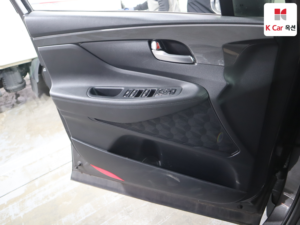 هيونداي سانتافي 2021 - صورة 8