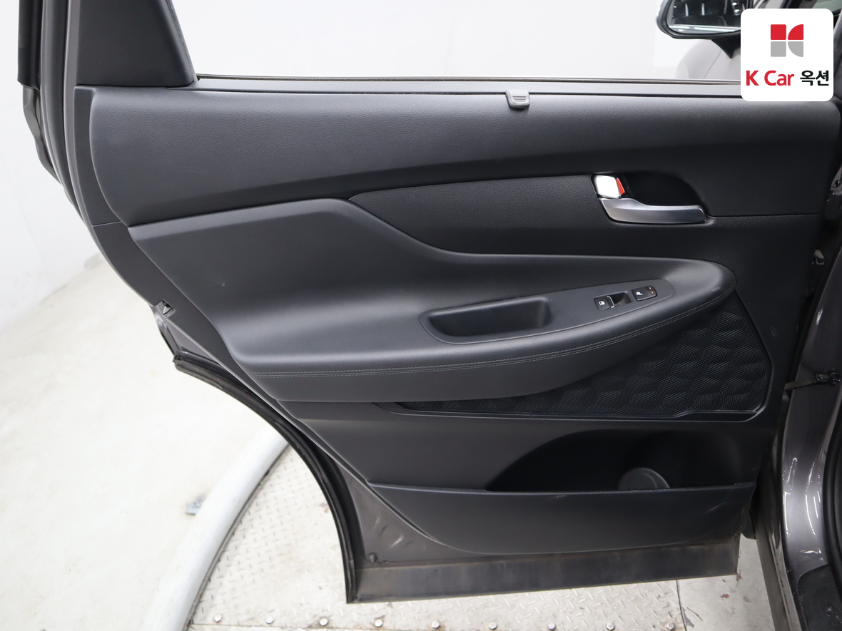 هيونداي سانتافي 2021 - صورة 21