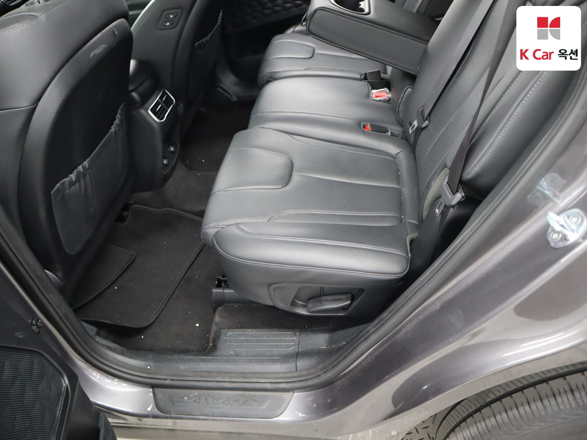 هيونداي سانتافي 2021 - صورة 22