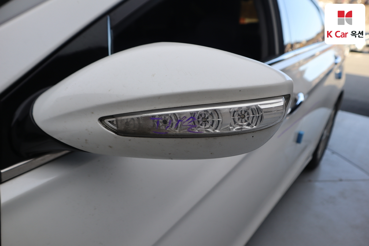Hyundai Sonata 2011 - Image 37