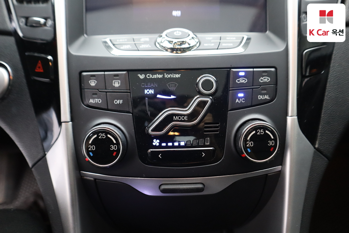 Hyundai Sonata 2011 - Image 16