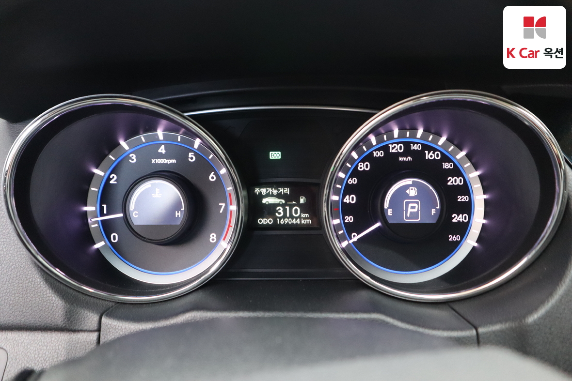 Hyundai Sonata 2011 - Image 5