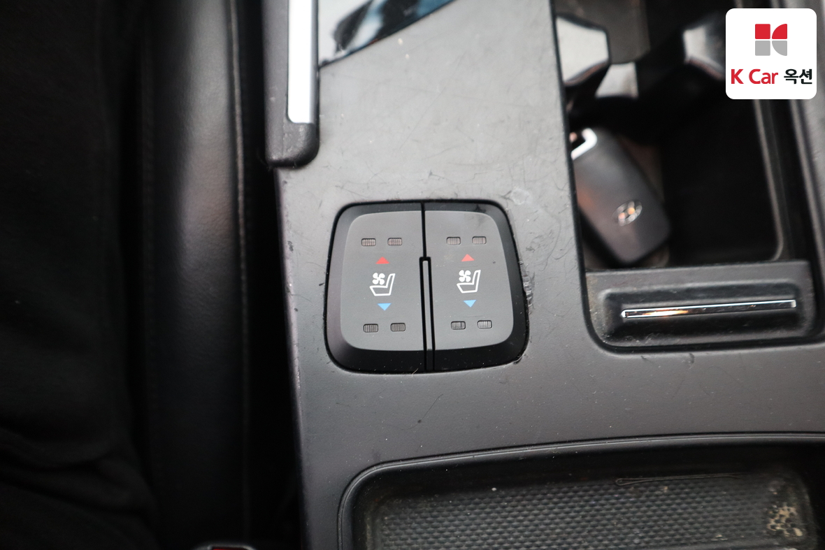 Hyundai Sonata 2011 - Image 18