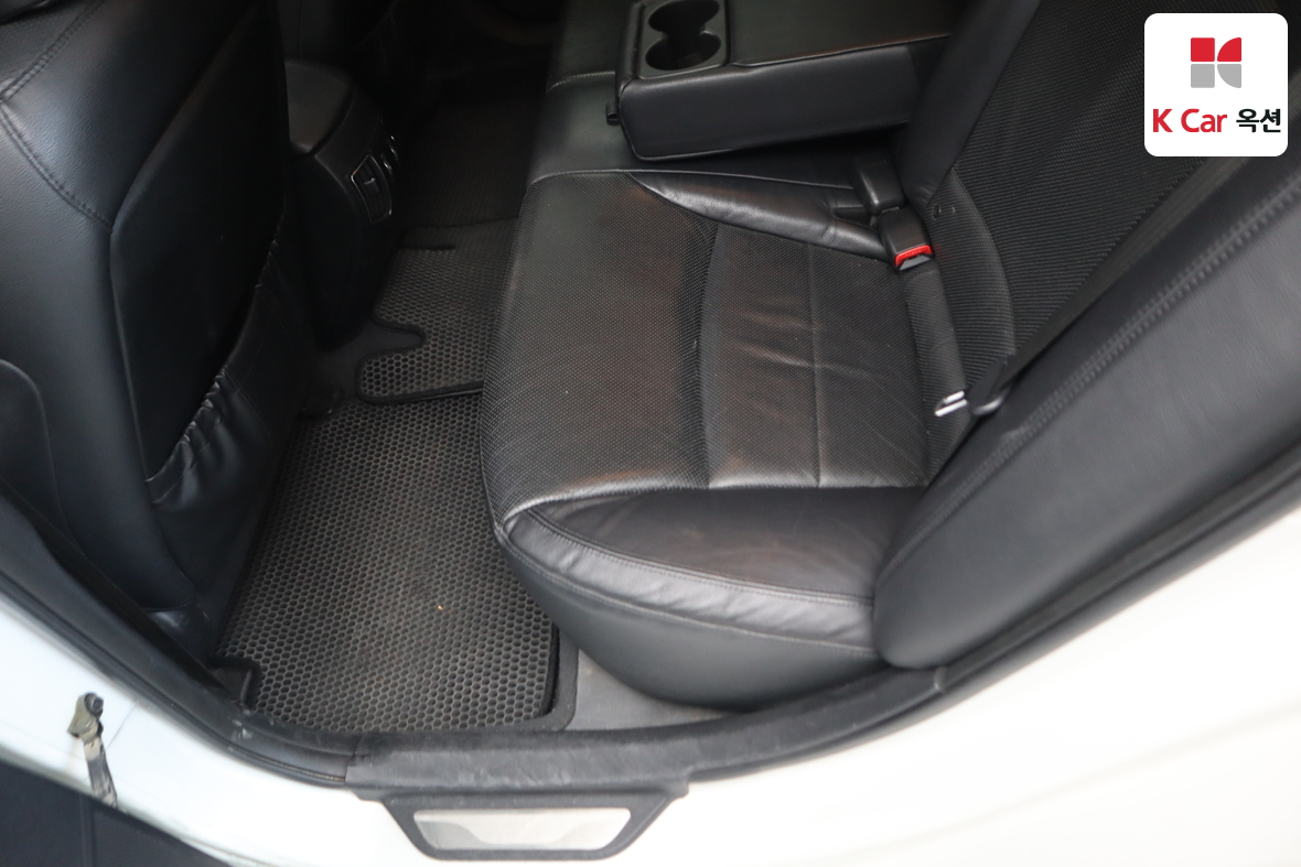 Hyundai Sonata 2011 - Image 26