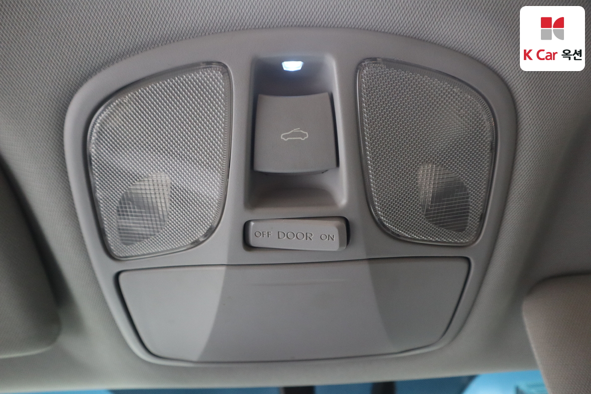 Hyundai Sonata 2011 - Image 13