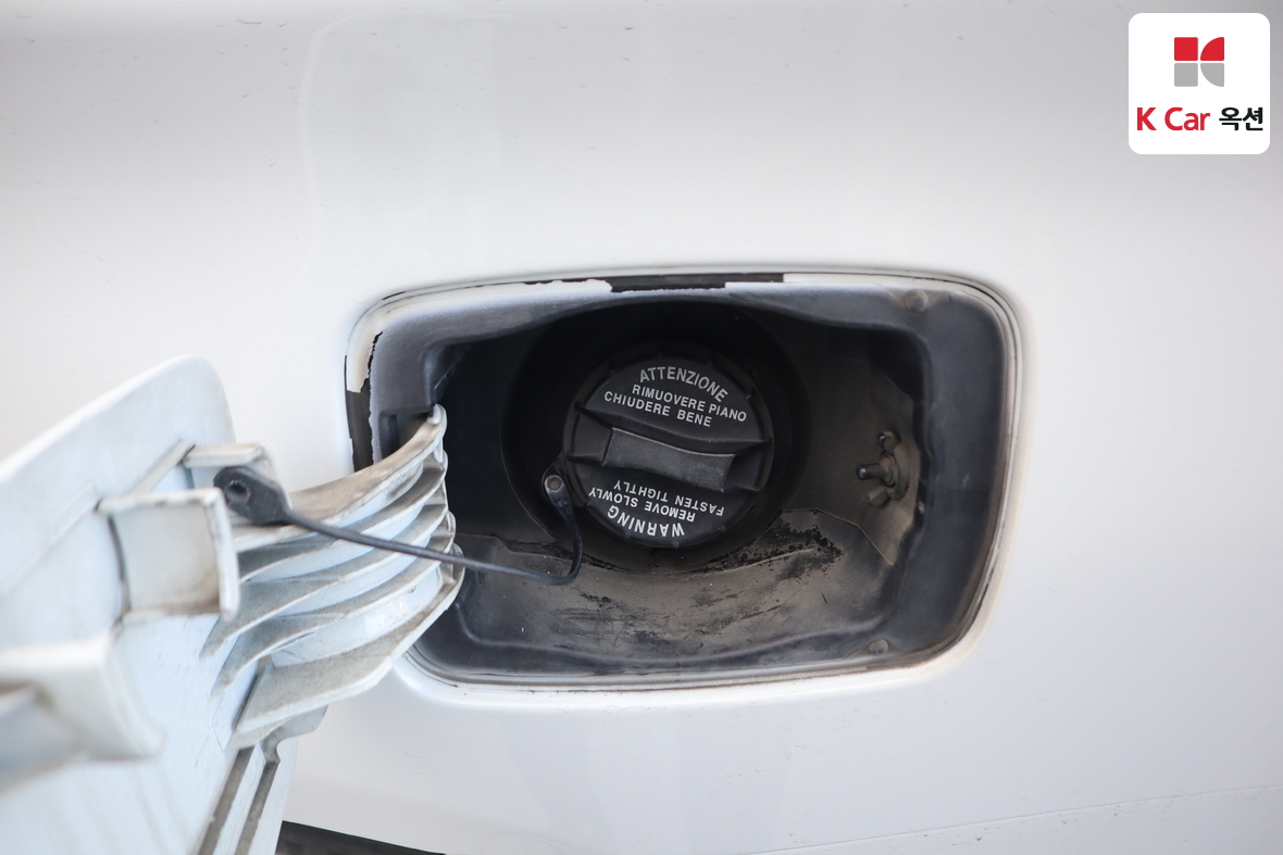Hyundai Sonata 2011 - Image 27