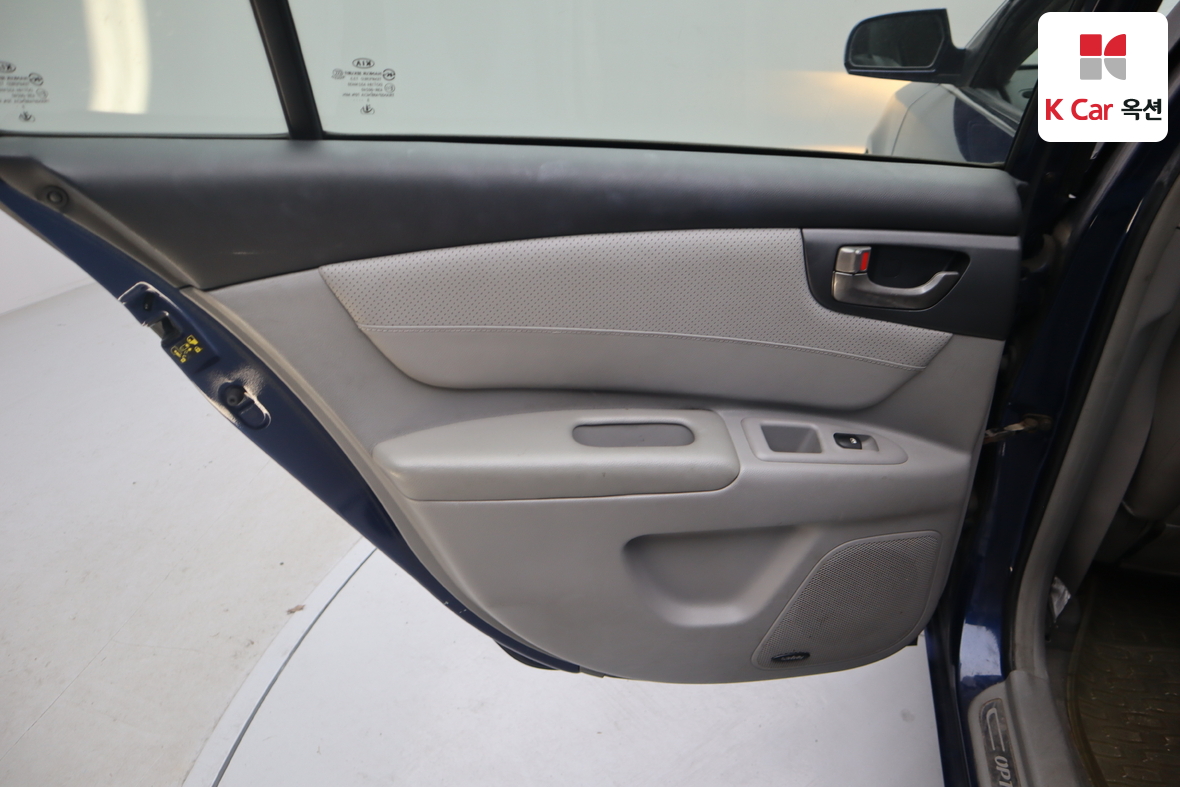 Kia Lotze 2006 - Image 21