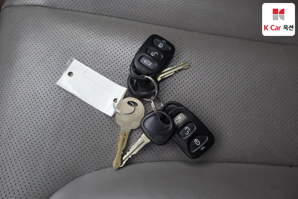 Kia Lotze 2006 - Image 17