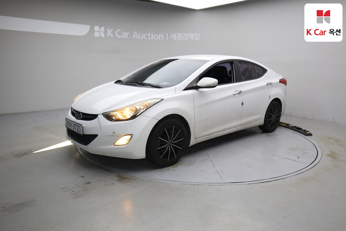 Hyundai Elantra 2013 - Image 1
