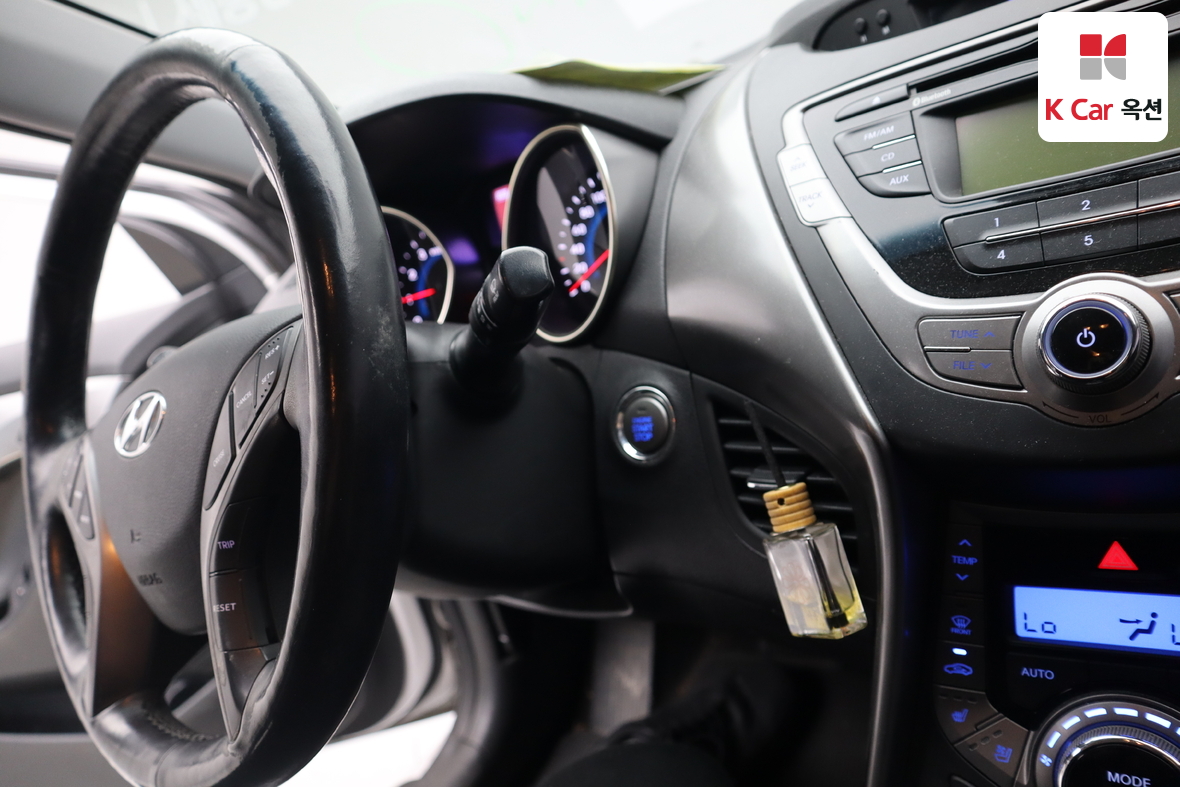 Hyundai Elantra 2013 - Image 11