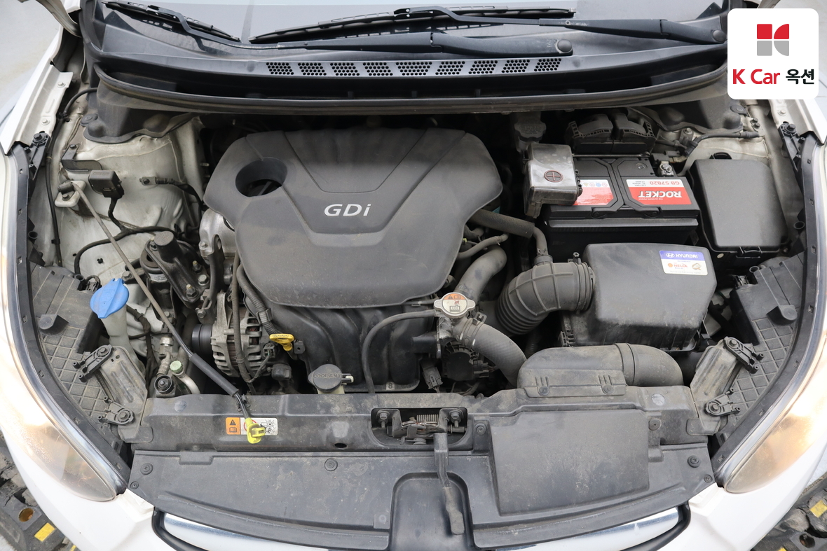 Hyundai Elantra 2013 - Image 32