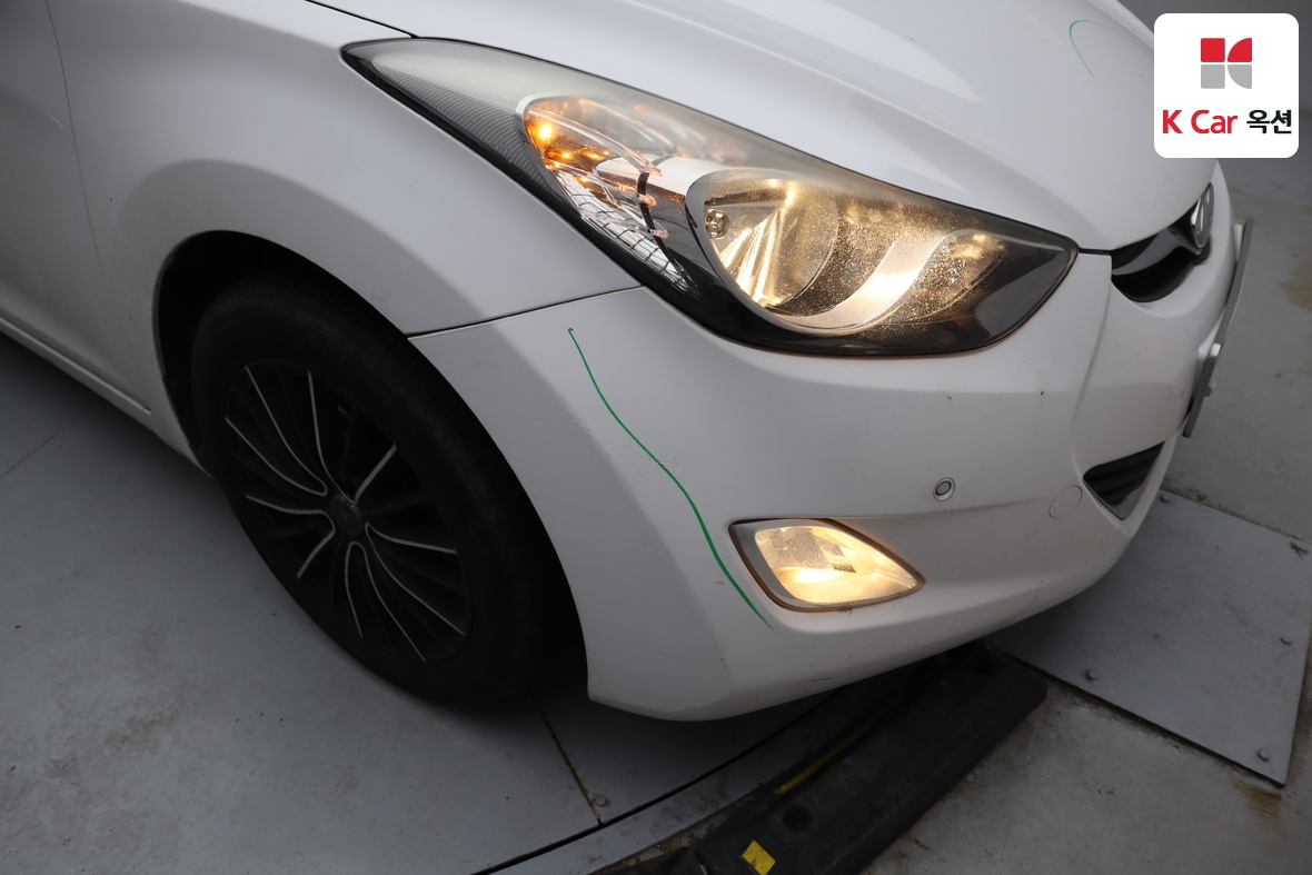 Hyundai Elantra 2013 - Image 40