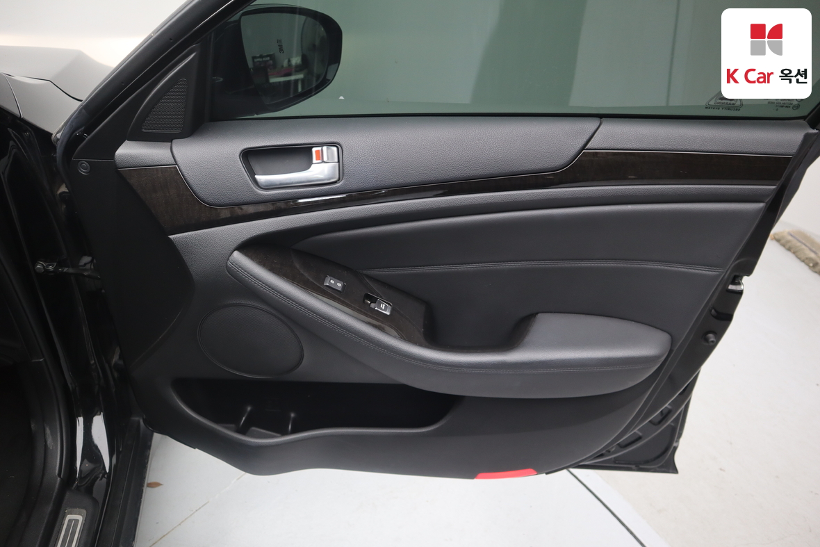Kia K7 2013 - Image 28