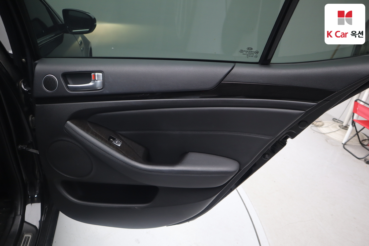 Kia K7 2013 - Image 26