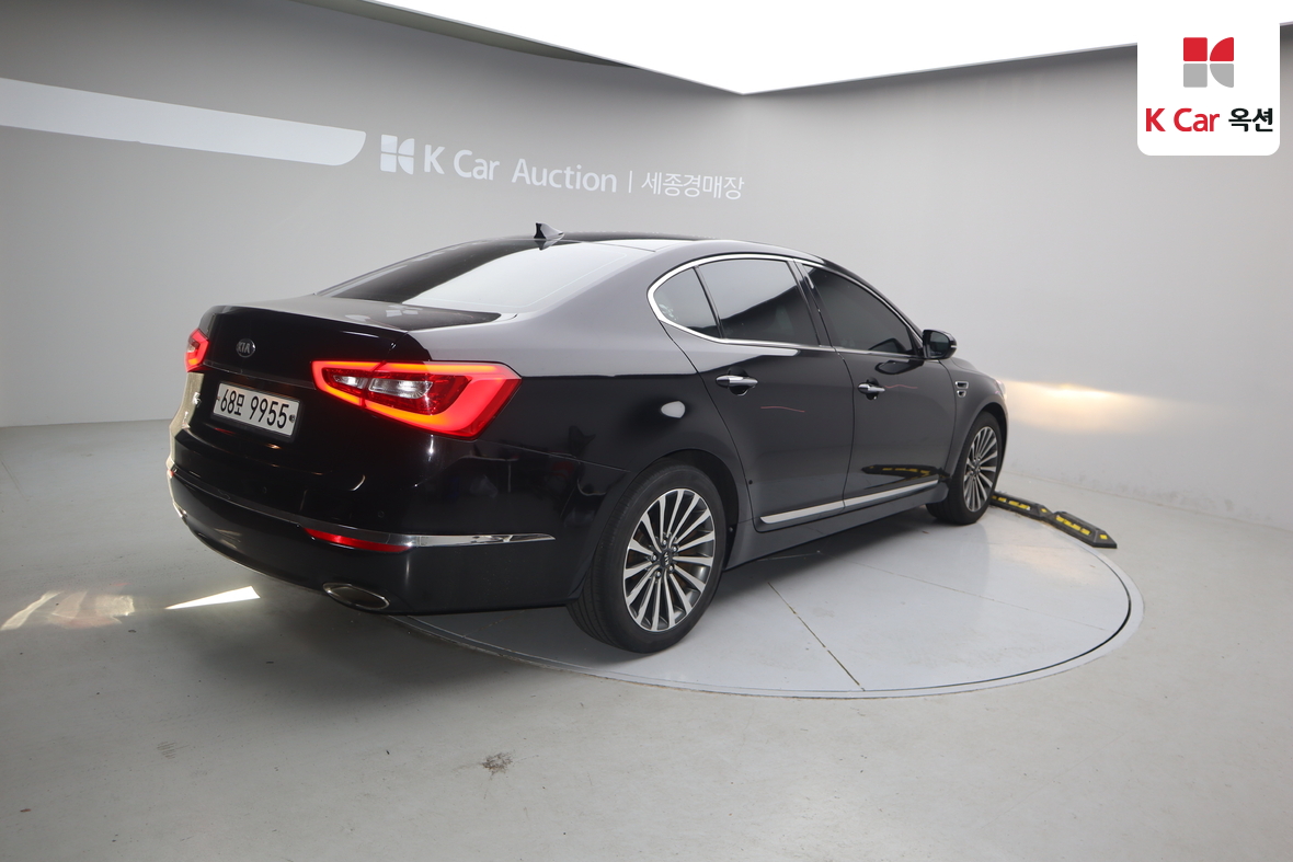 Kia K7 2013 - Image 2