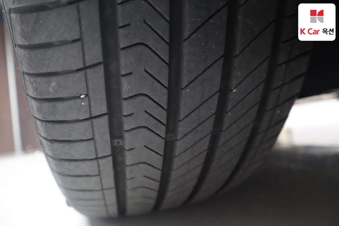 Kia K7 2013 - Image 31