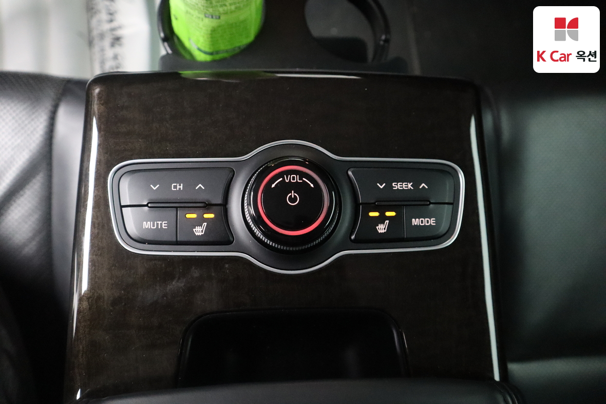 Kia K7 2013 - Image 23