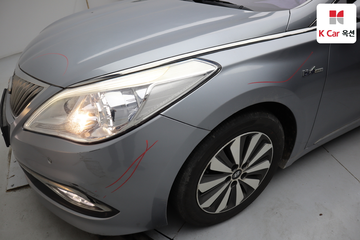 Hyundai AZERA 2015 - Image 37