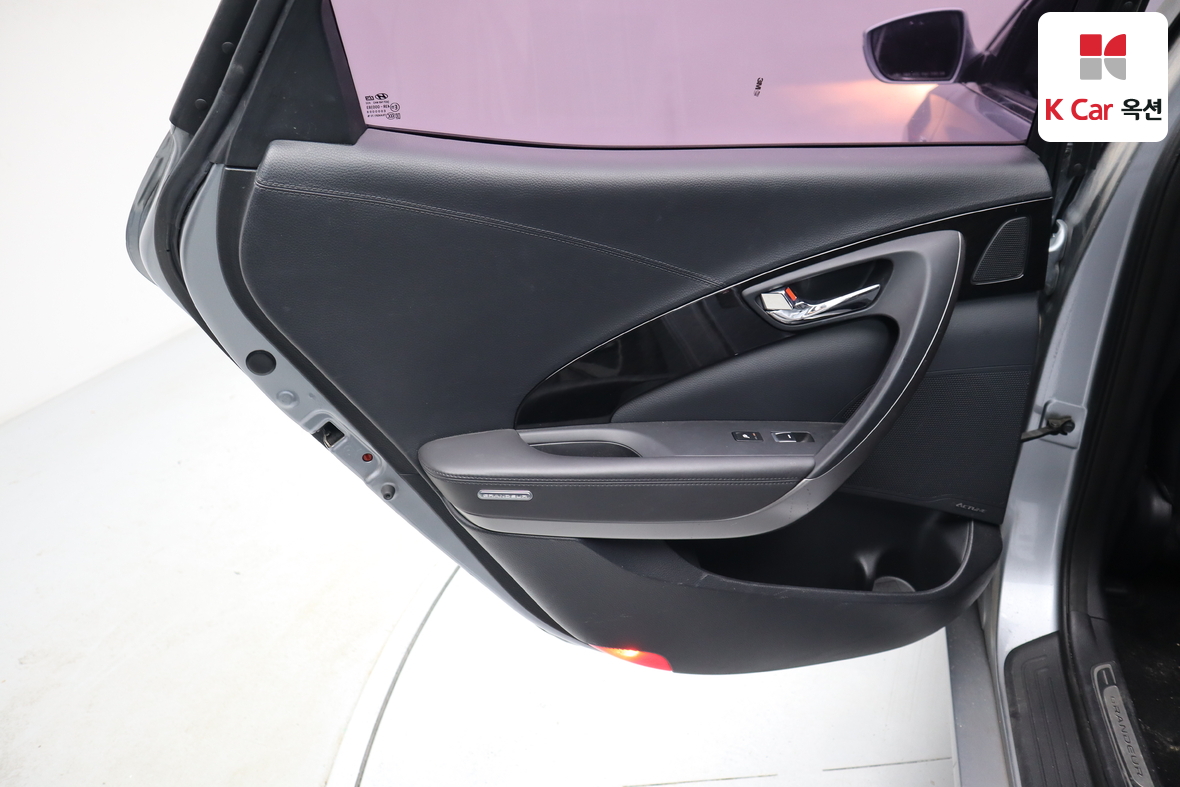 Hyundai AZERA 2015 - Image 21