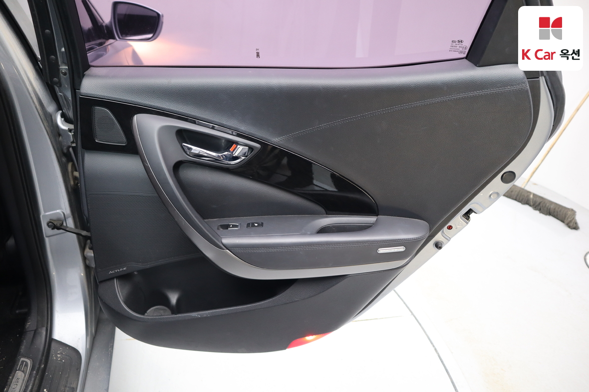 Hyundai AZERA 2015 - Image 25