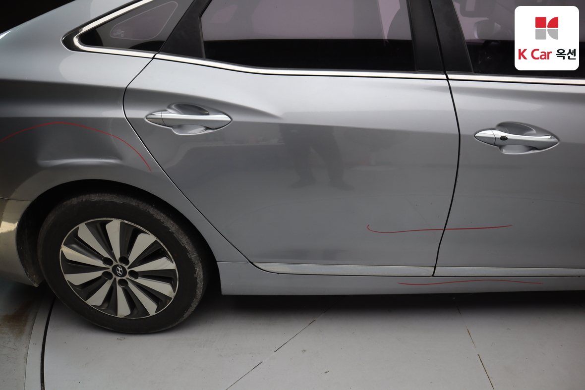 Hyundai AZERA 2015 - Image 33