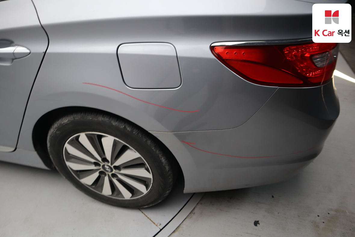 Hyundai AZERA 2015 - Image 40