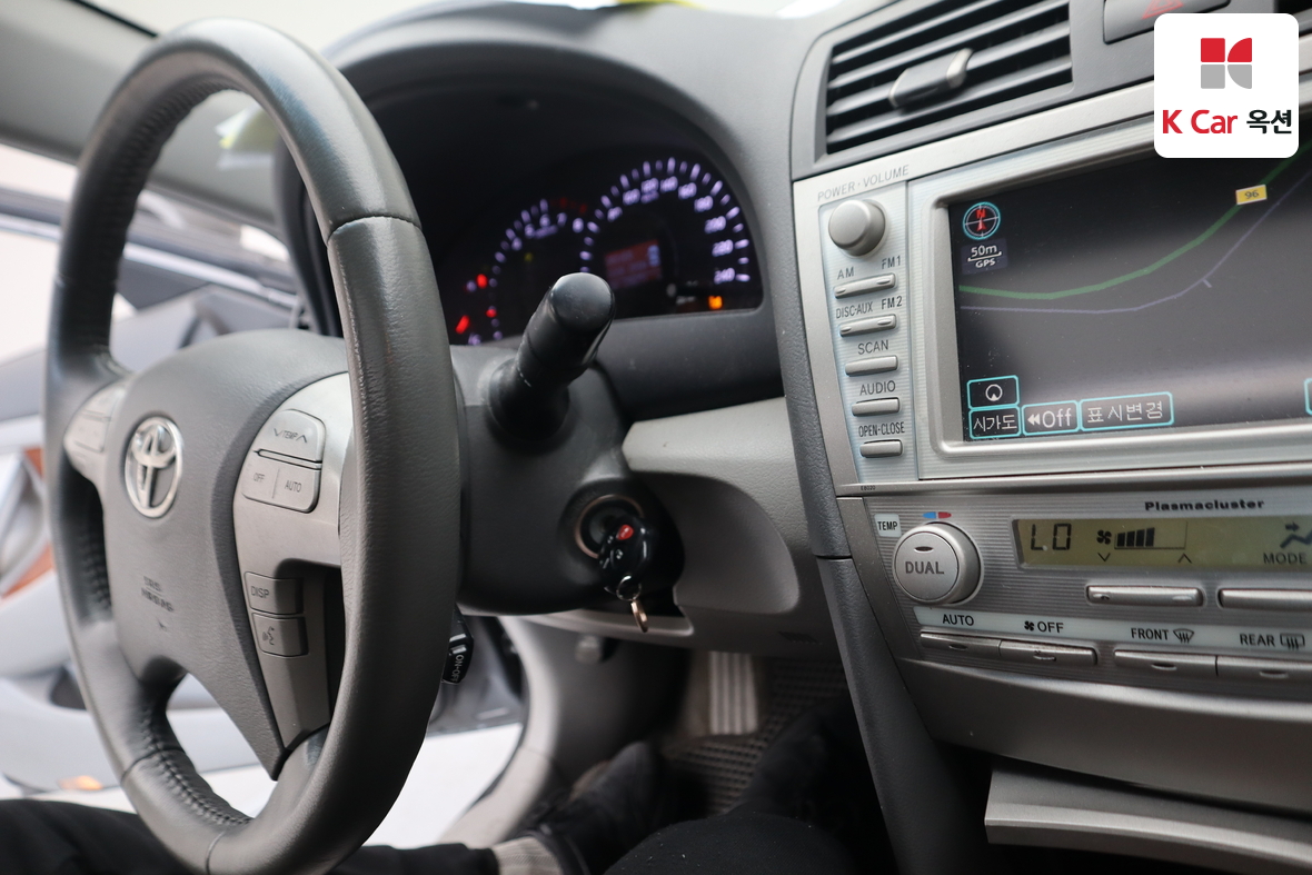 Toyota Camry - 11