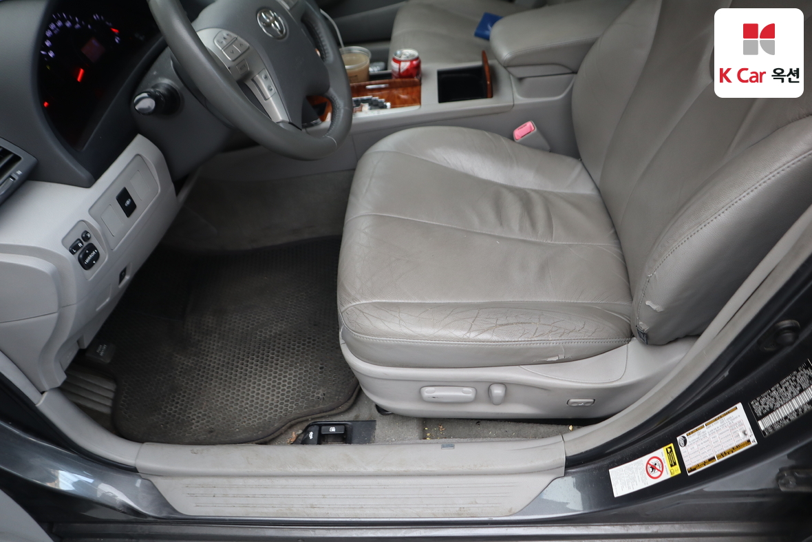Toyota Camry - 19