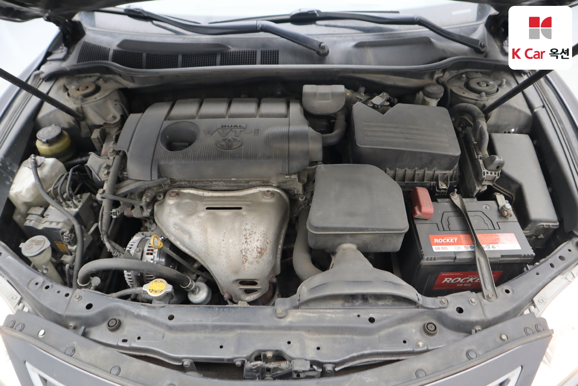 Toyota Camry - 33