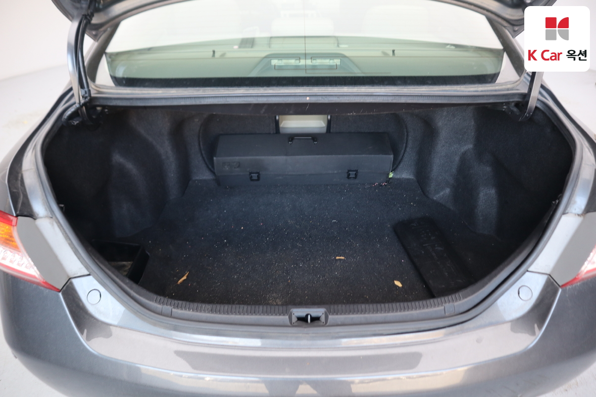 Toyota Camry - 26