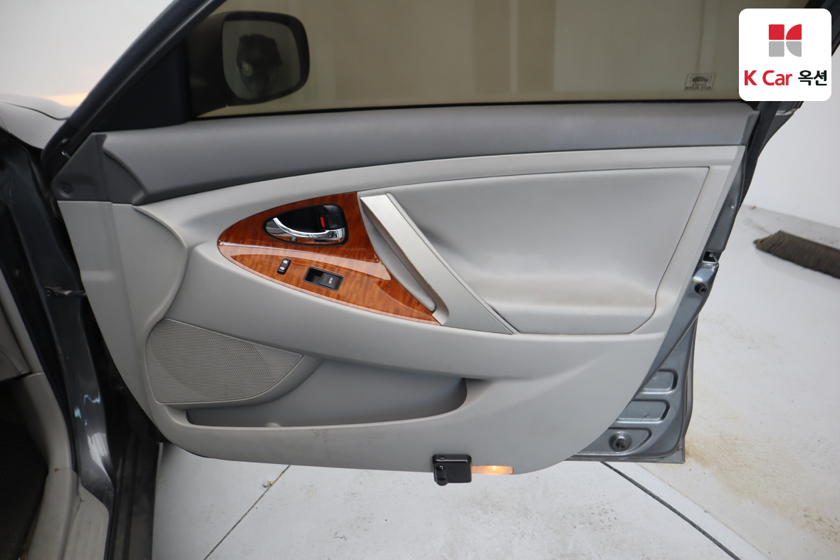 Toyota Camry - 29