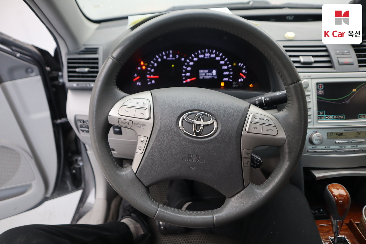 Toyota Camry - 10