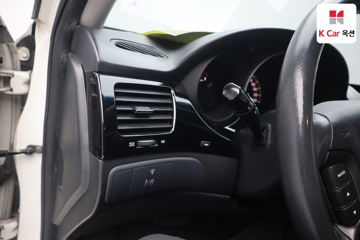 Kia Lotze 2009 - Image 9