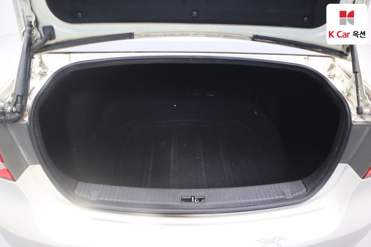 Kia Lotze 2009 - Image 24
