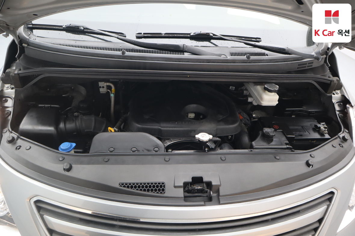 هيونداي جراند ستاريكس 2017 - صورة 28