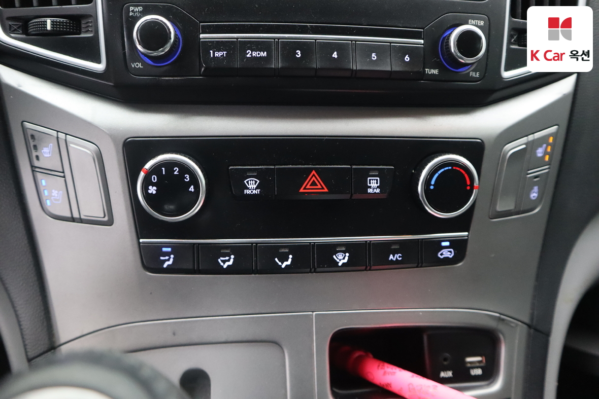 هيونداي جراند ستاريكس 2017 - صورة 14