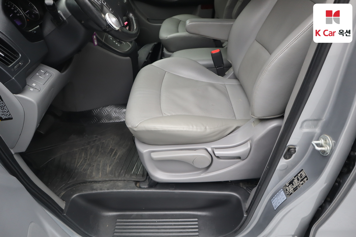 هيونداي جراند ستاريكس 2017 - صورة 18