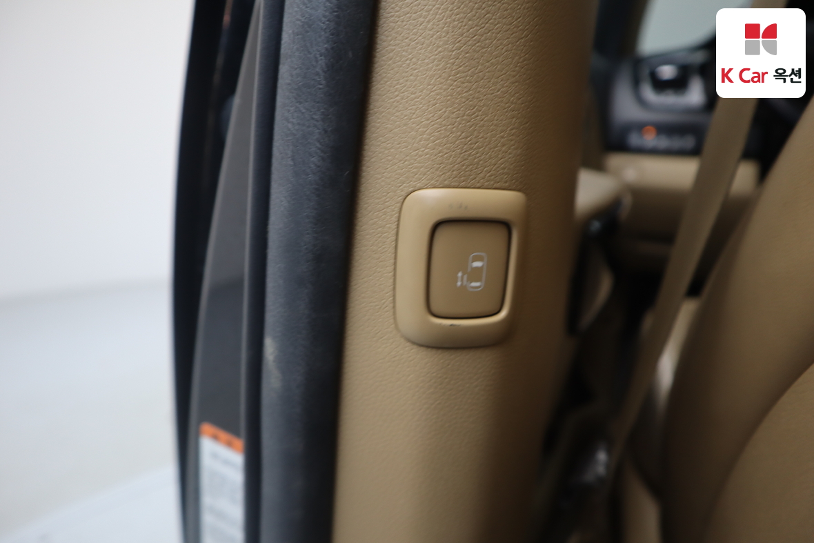 Kia New Carnival 2018 - Image 26