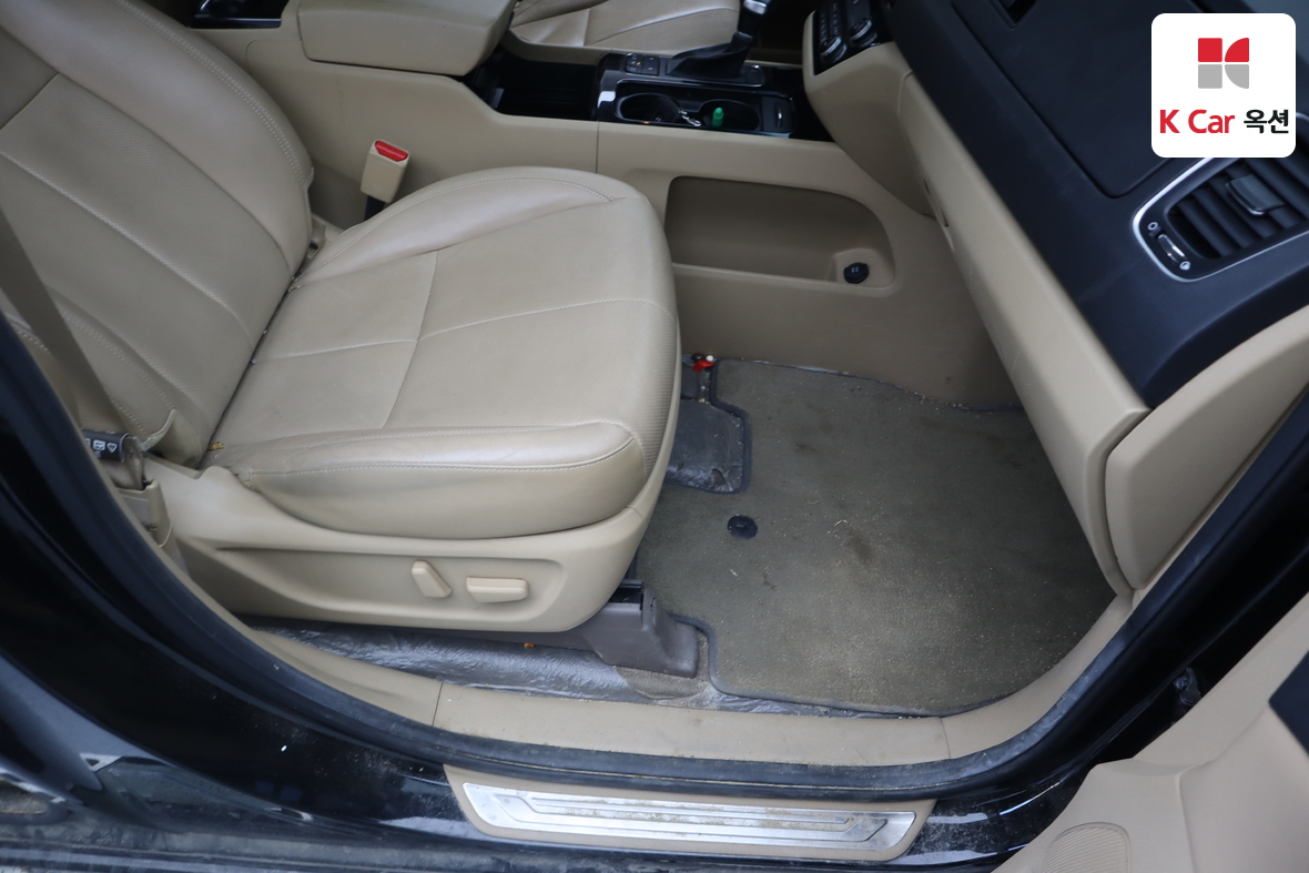 Kia New Carnival 2018 - Image 35