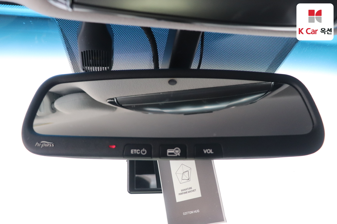Hyundai AZERA 2016 - Image 12