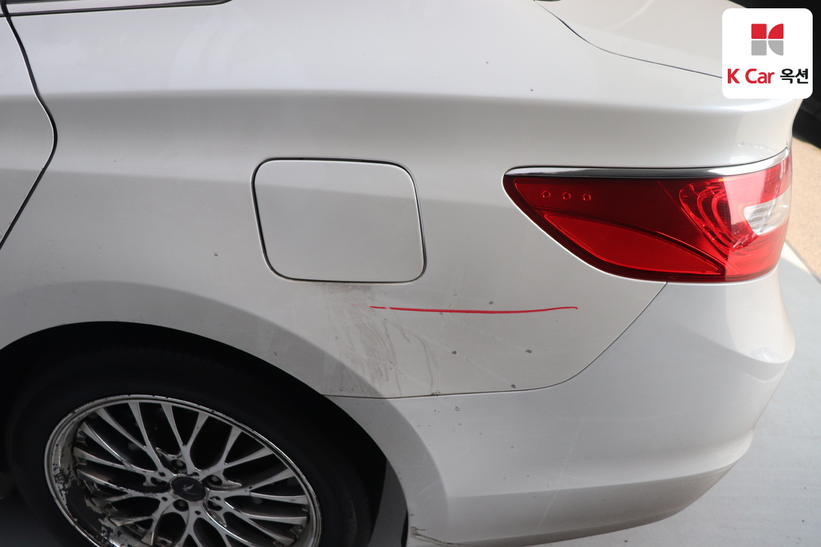 Hyundai AZERA 2016 - Image 40