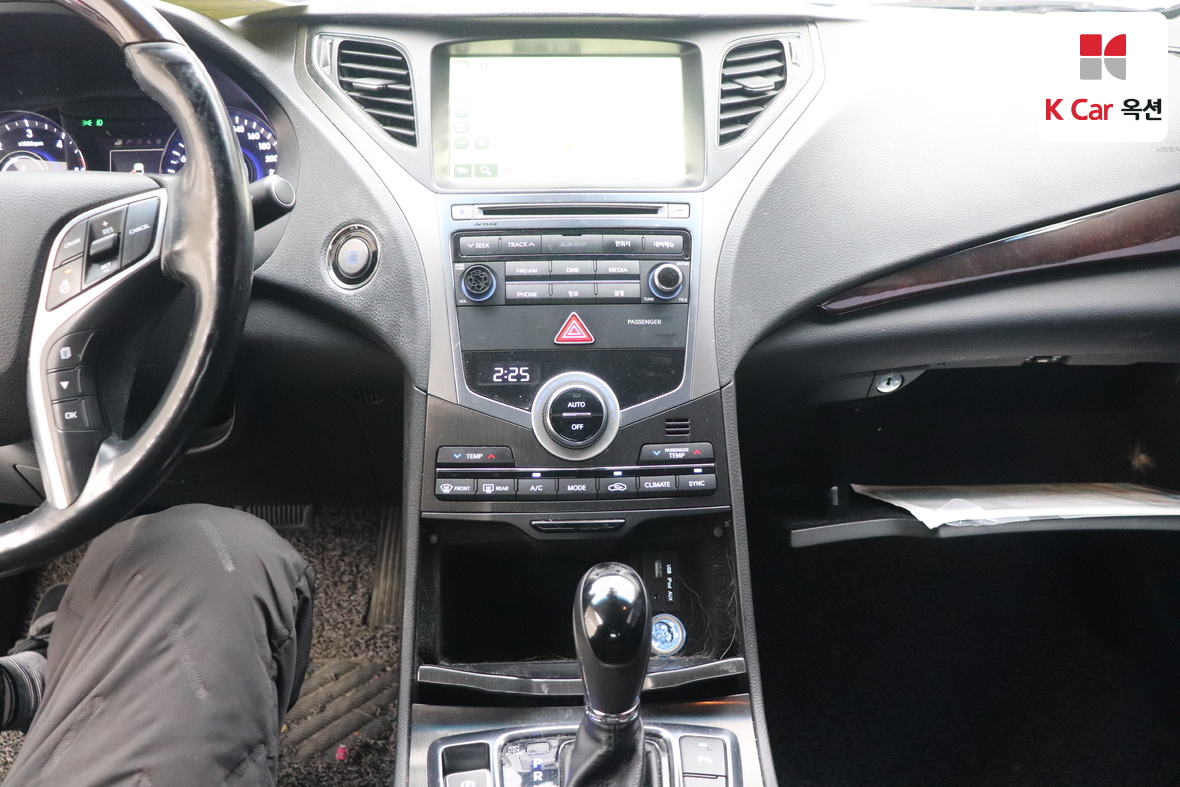 Hyundai AZERA 2016 - Image 6