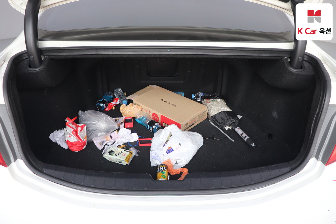 Hyundai AZERA 2016 - Image 23