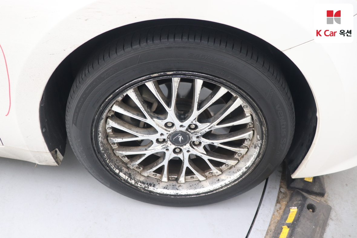 Hyundai AZERA 2016 - Image 29