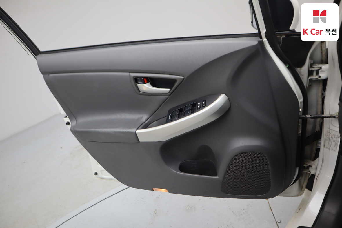 TOYOTA 프리우스 - 8