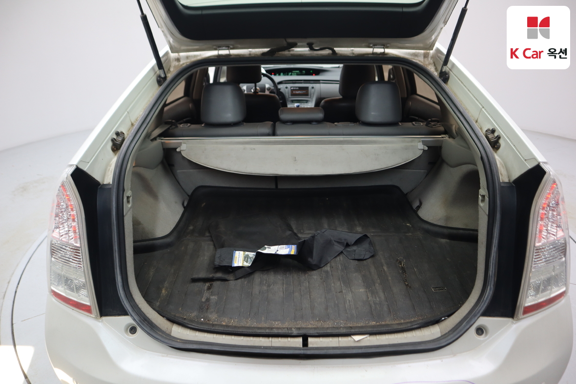 TOYOTA 프리우스 - 23