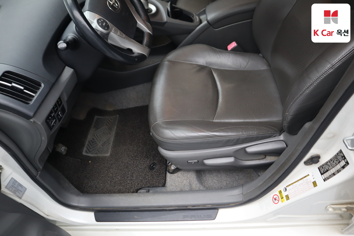 TOYOTA 프리우스 - 18