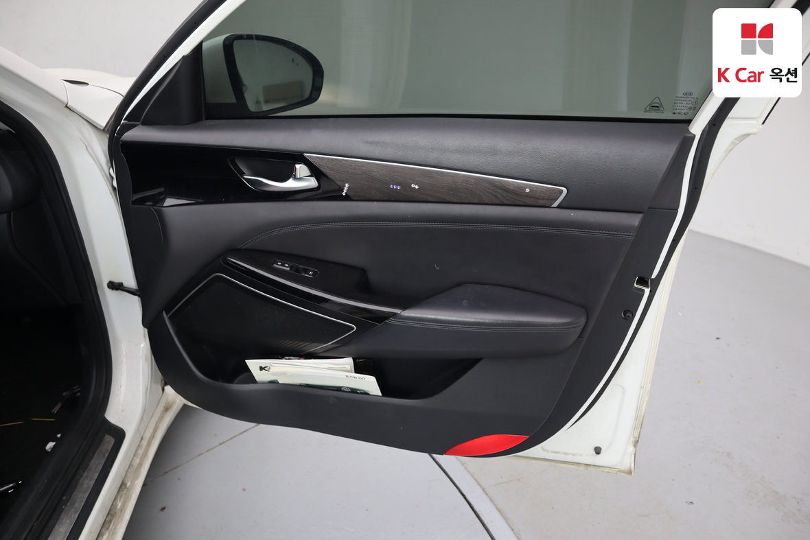 Kia K7 - 28