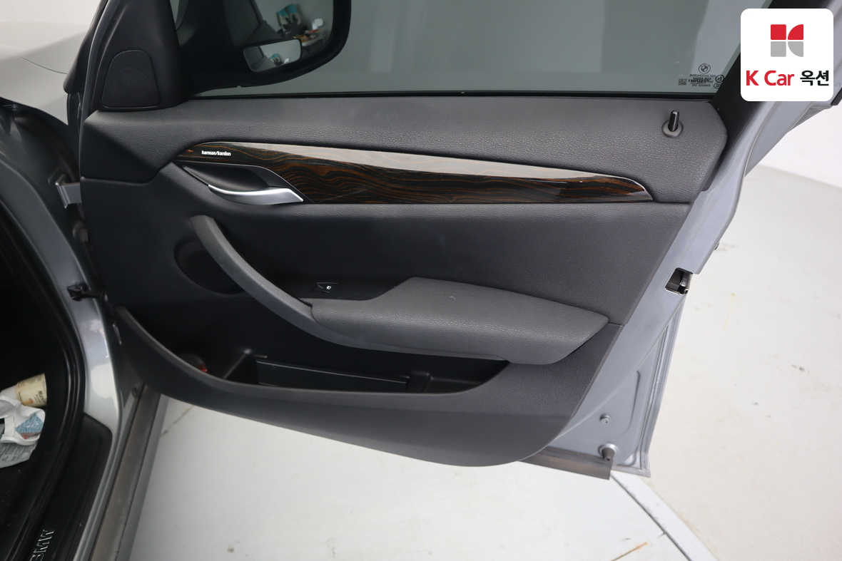 BMW X1 - 32
