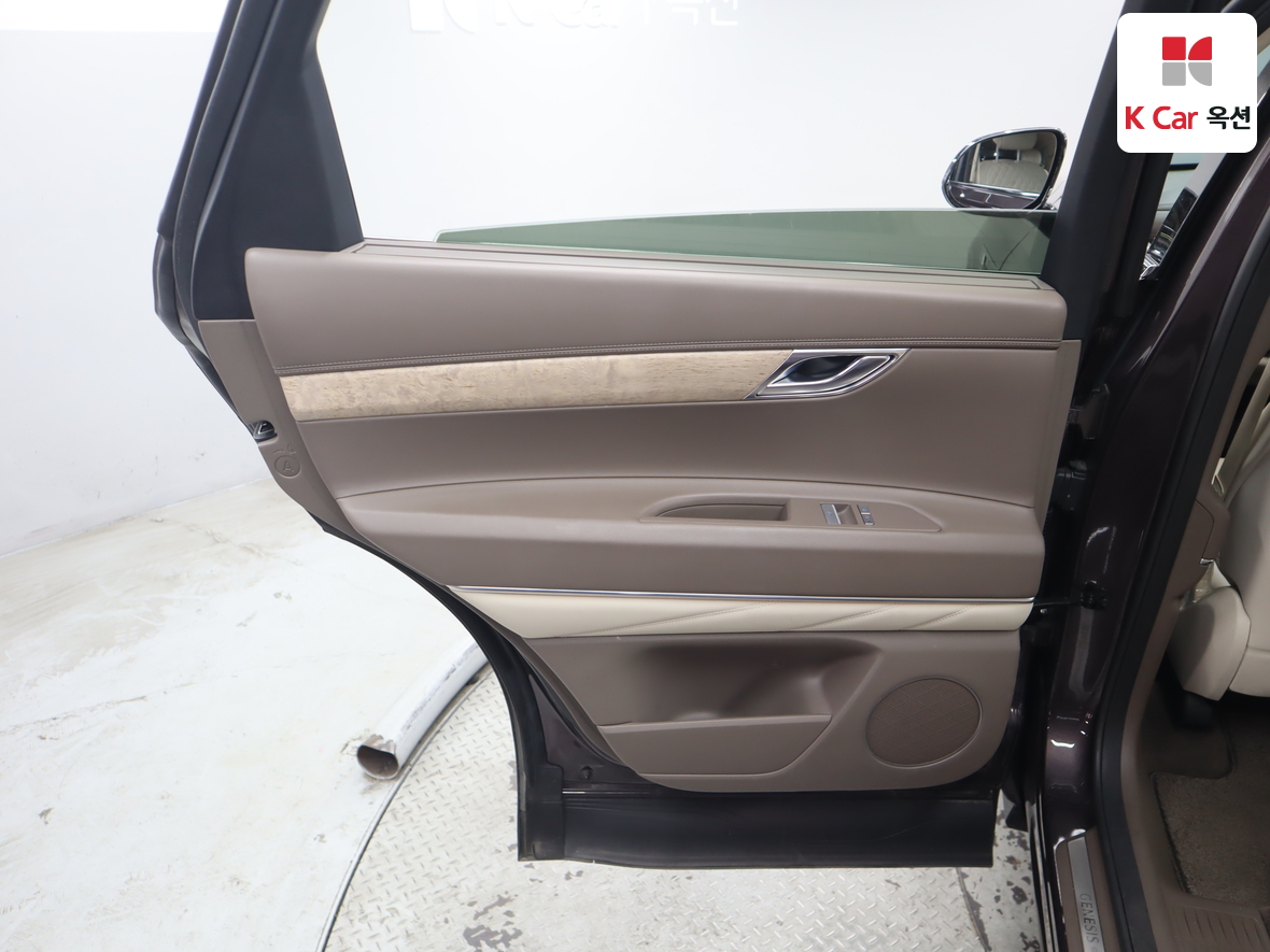 جينيسيس GV80 2023 - صورة 24